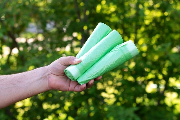 An Environmental Comparison With Biodegradable vs. Compostable Garbage Bags