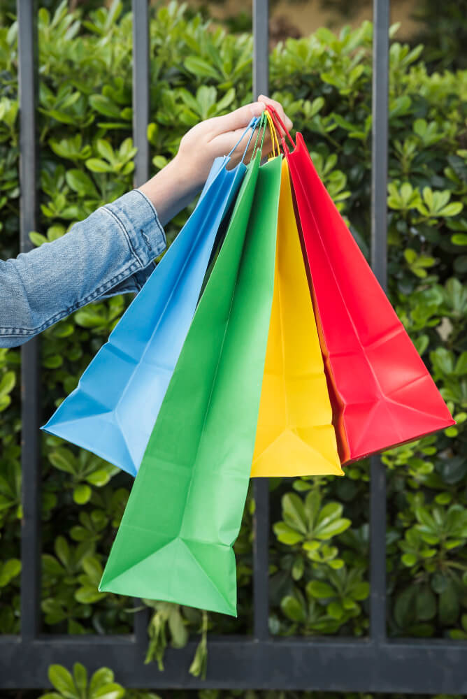 The Role of Colored Plastic Bags in Effective Brand Marketing